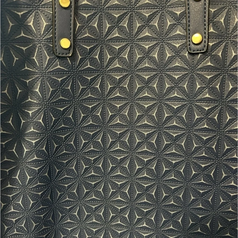 Navy Embossed Large Roomy Tote with extra purse and wallet - never used - Picture 2 of 7